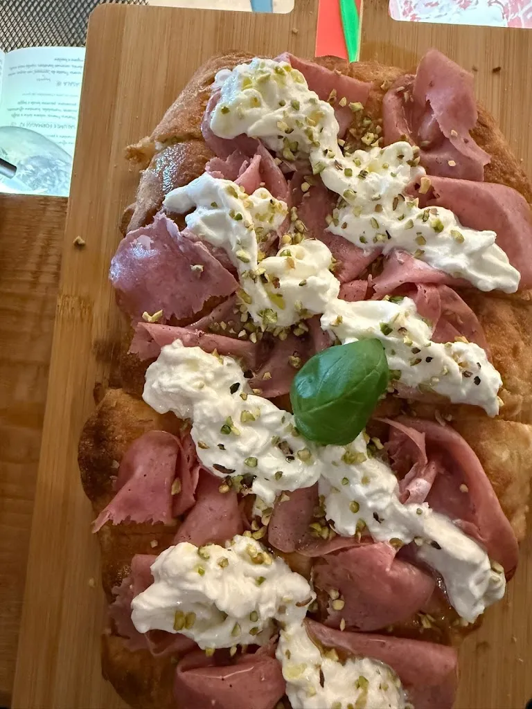 Pietro Zizzi_A mè mì - Stuzzica e bevi_Ostuni_review