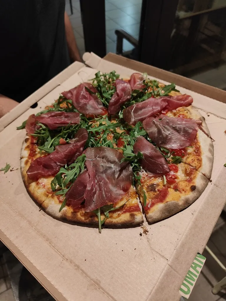 Samantha Suvio_Pizzeria da asporto La Piazzetta_Campodarsego_review