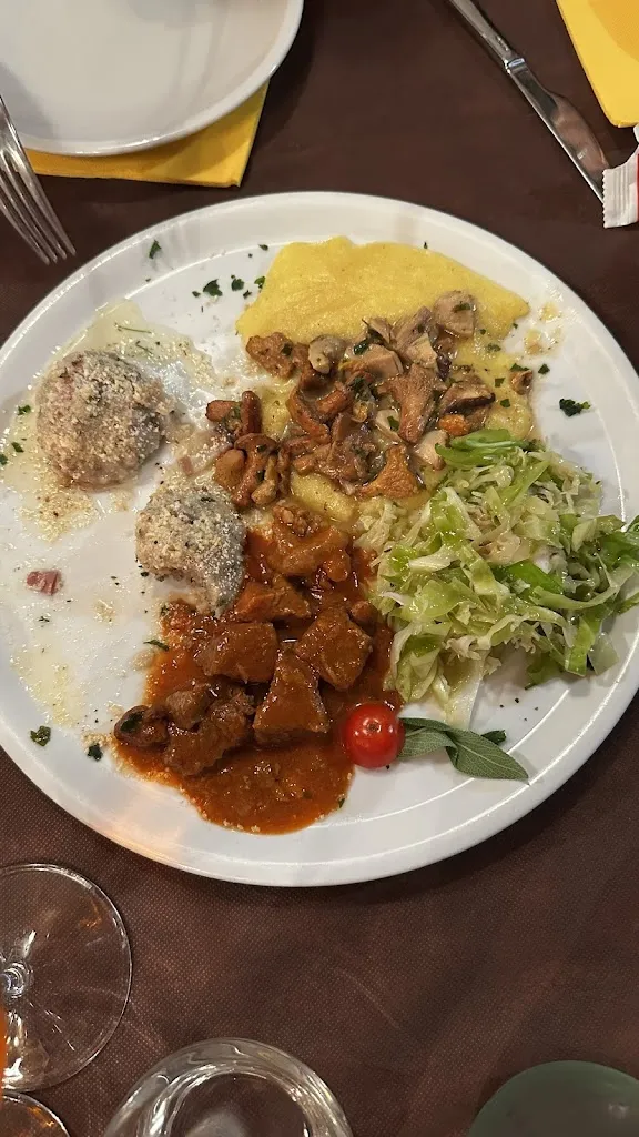 Jaime Sáenz_Bar Tobolo_Candide_review