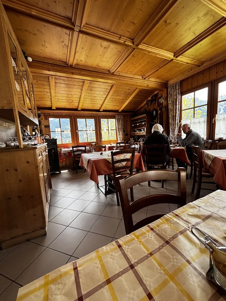 Roberto Santoro_Bar Tobolo_Candide_review