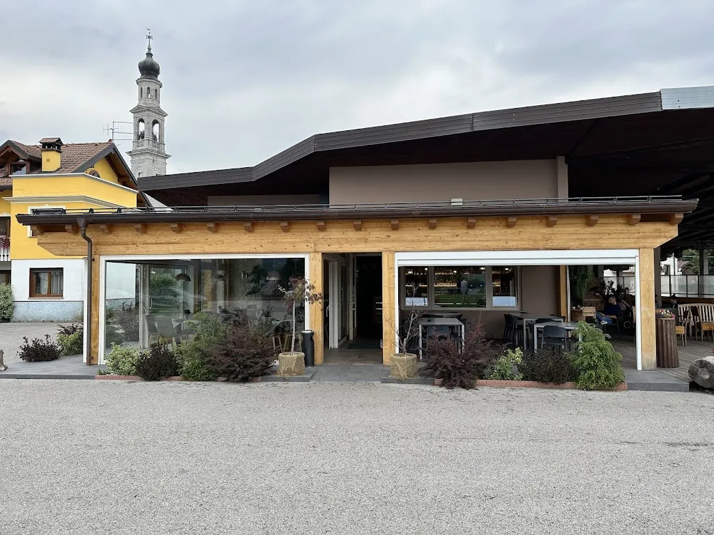 Marco Acerbi_Pizzeria Sgrebani's Bar/pizzeria_Canove di Roana_review