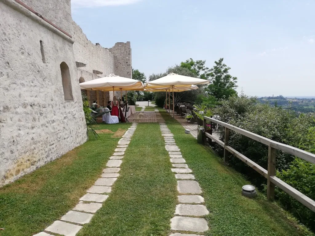 Umberto Canfora_Parcheggio del Castelletto eventi_Cappella Maggiore_review