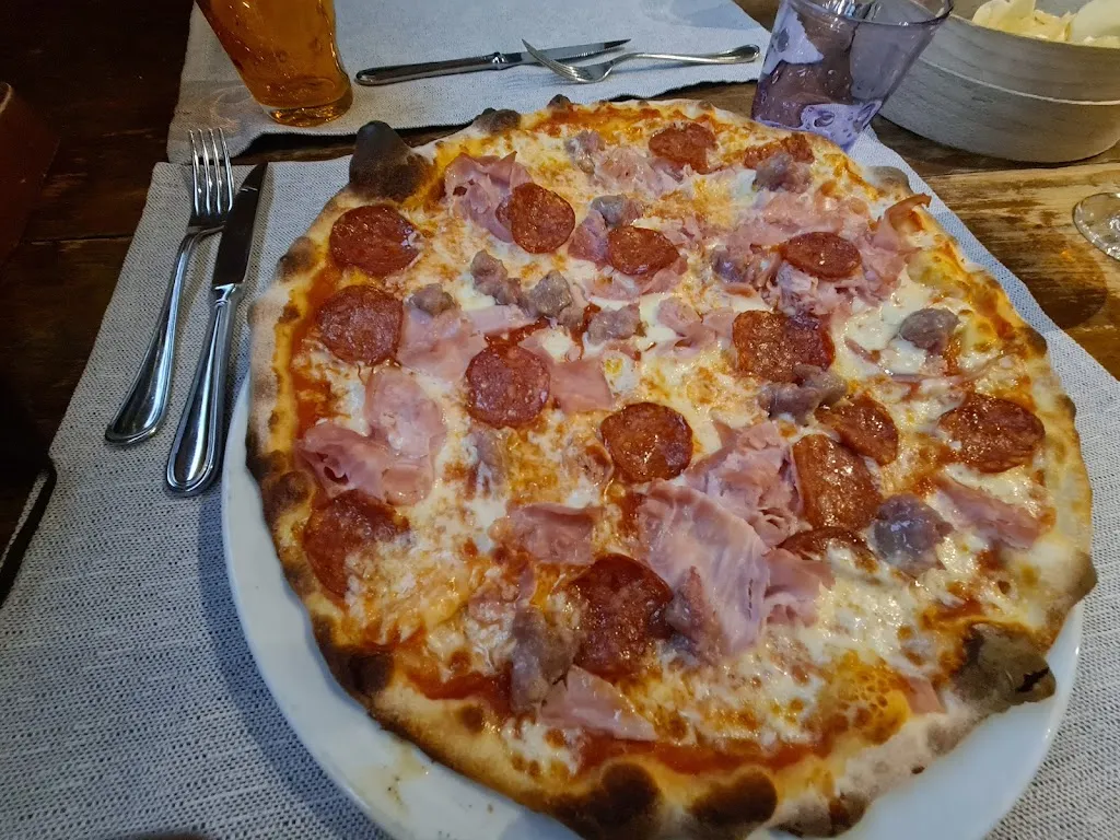 El'Thasheia Echols_Ristorante Pizzeria Tabialá_Cappella Maggiore_review