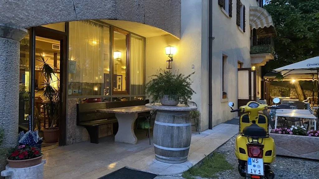 Pizzeria Ristorante Gaon restaurant in Caprino Veronese