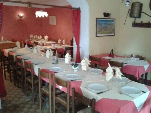 Trattoria "da Rosso" restaurant in Caniezza
