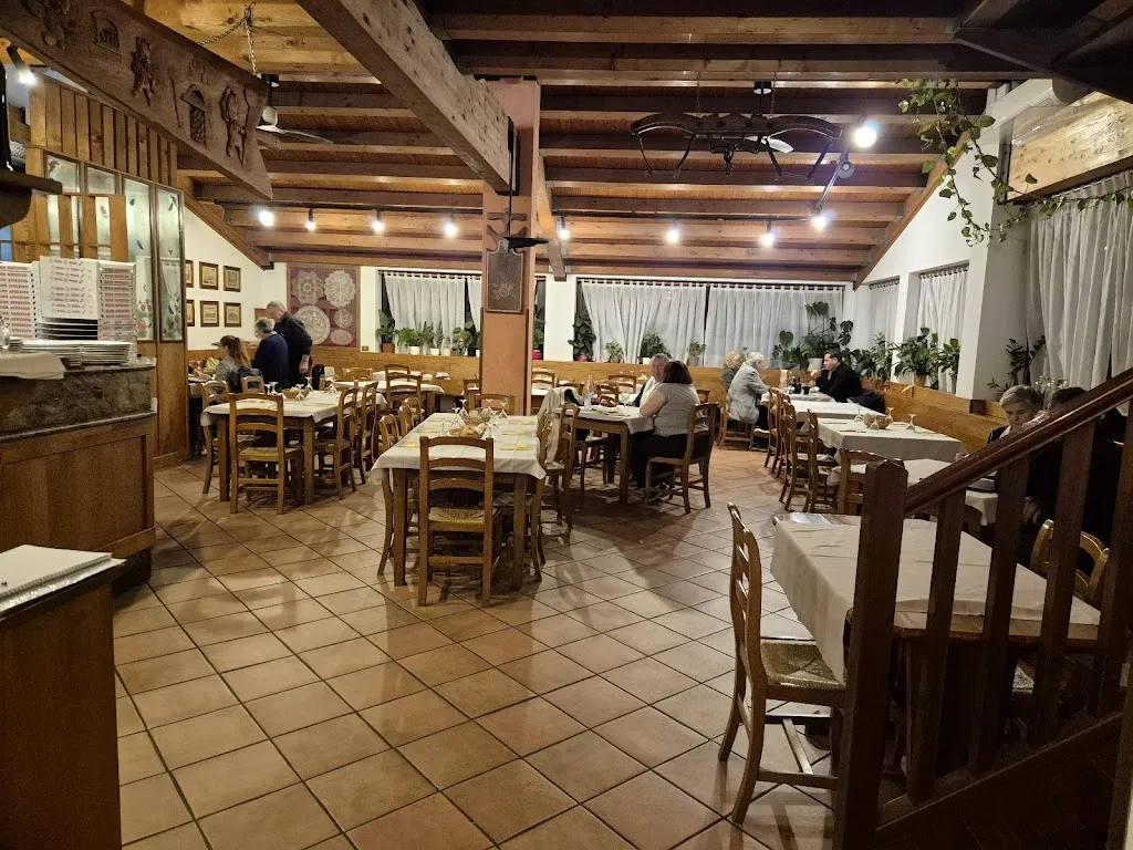 Pizzeria e Spaghetteria da Rodi restaurant in Caniezza