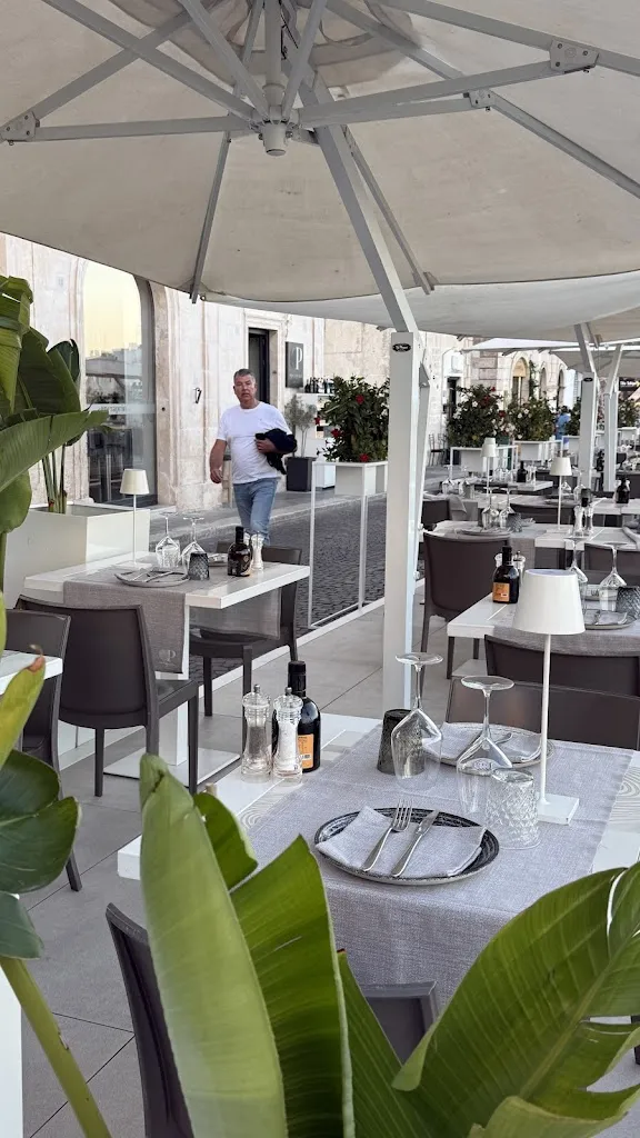 Operaprima - Ristorante Pizzeria_Ostuni_slider_image_3