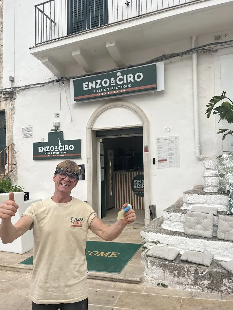 Lauren Henry_Enzo & Ciro - Pizze e Street food_Ostuni_review