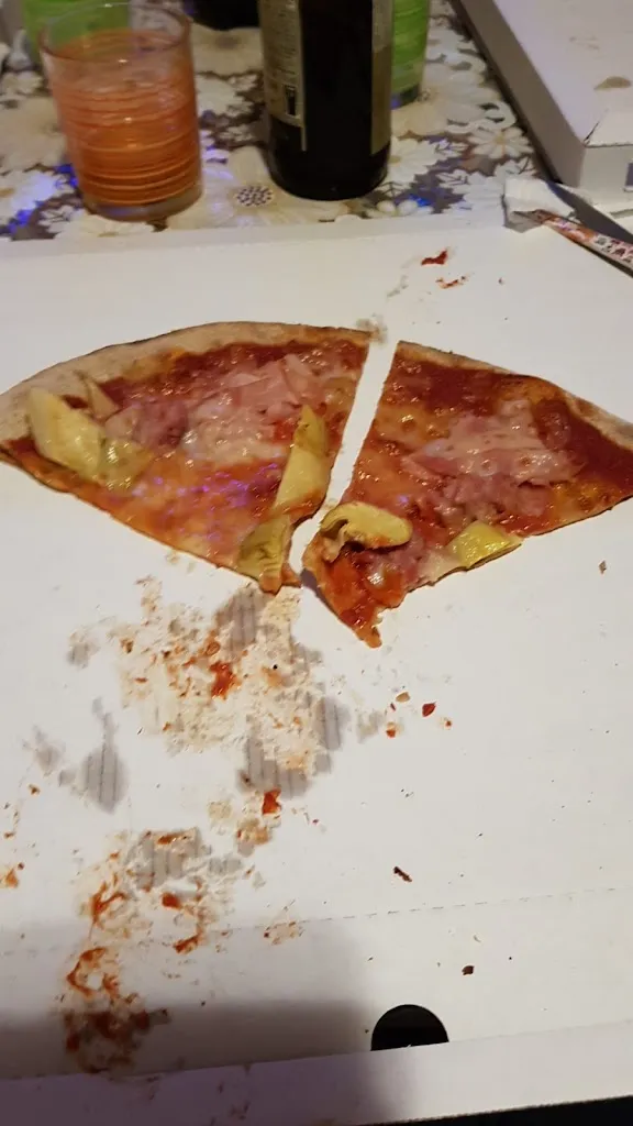 Sabrina Nuccio_Casa Pizza Di Ferro Giancarlo & C._Carrara San Giorgio_recensione