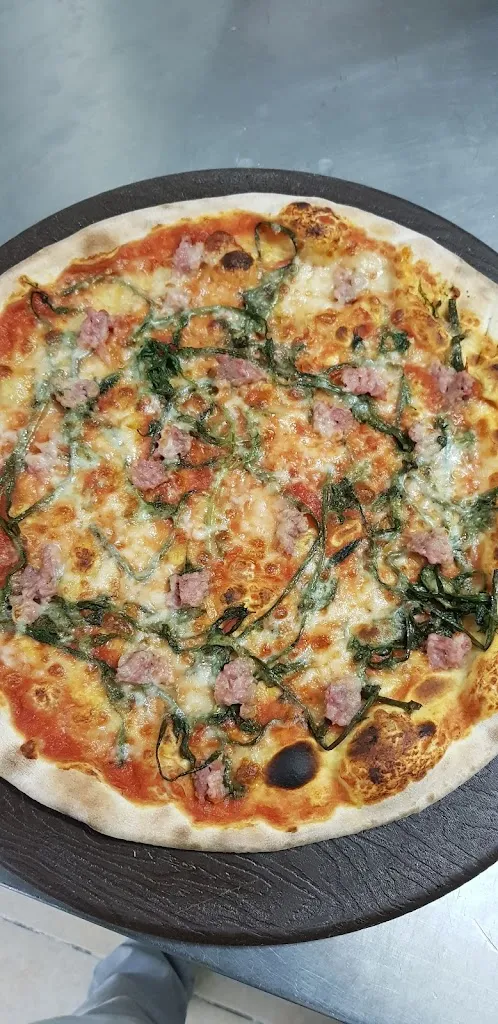 Casa Pizza Di Ferro Giancarlo & C._Carrara San Giorgio_slider_image_1