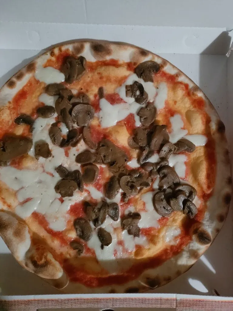 Crive_Pizzeria Da Eros_Cartura_review