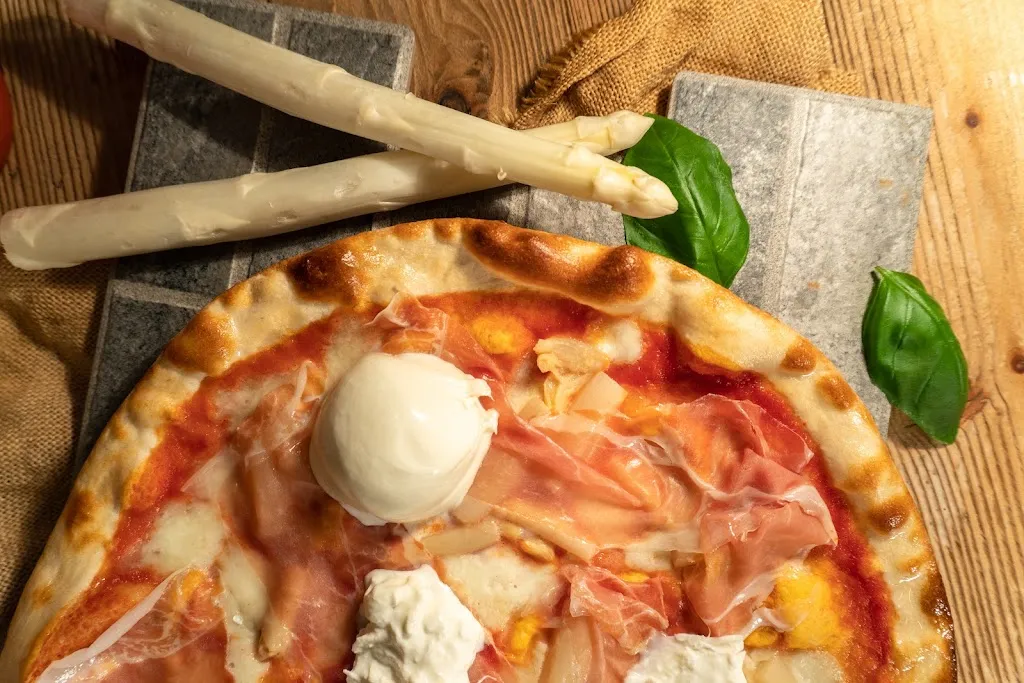 Pizzeria Da Eros_Cartura_slider_image_3