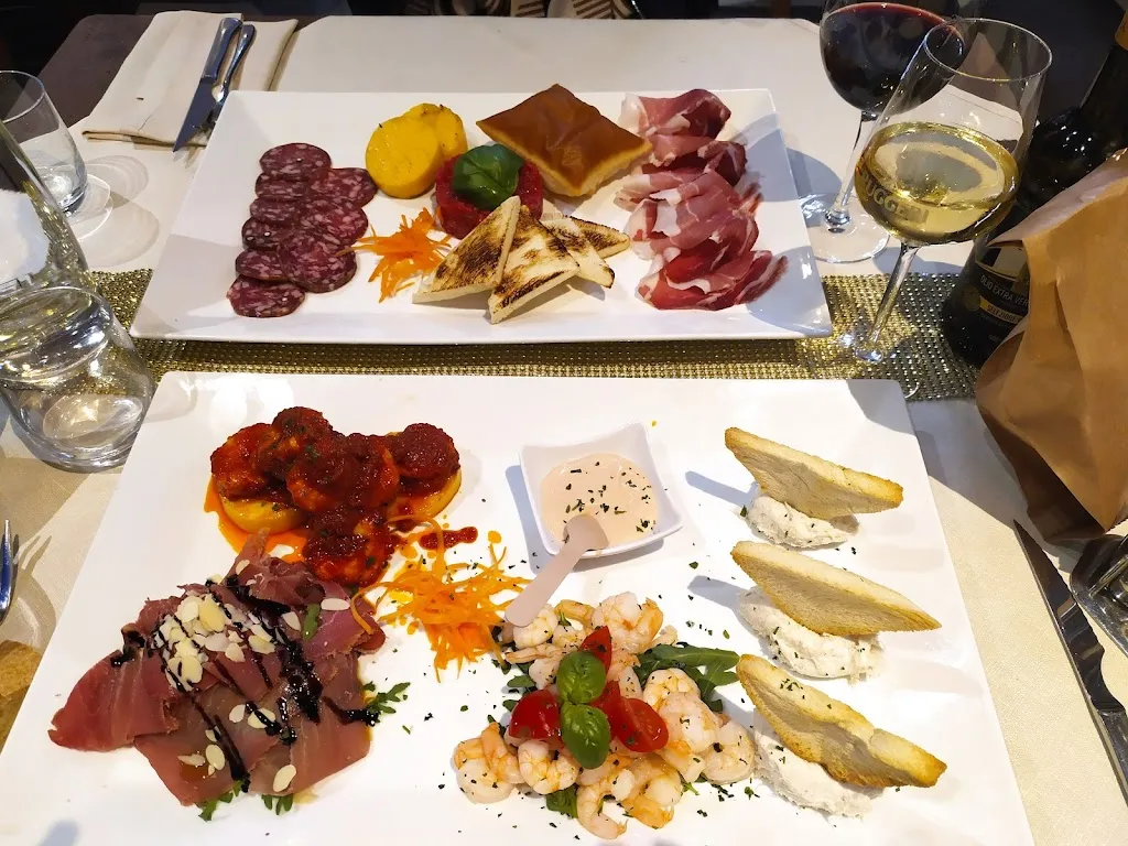 Distillerie Clan-destine Srl_Cartura_slider_image_3