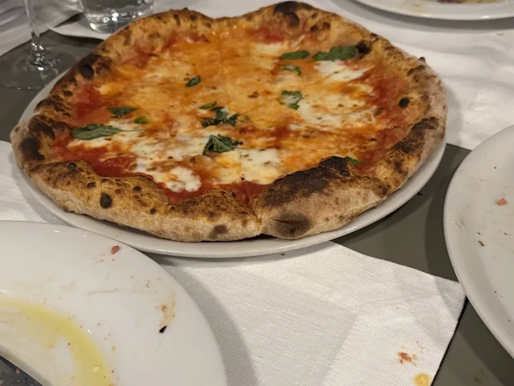 KC Decker_Al Solito Posto - Ristorante Pizzeria_Ostuni_review