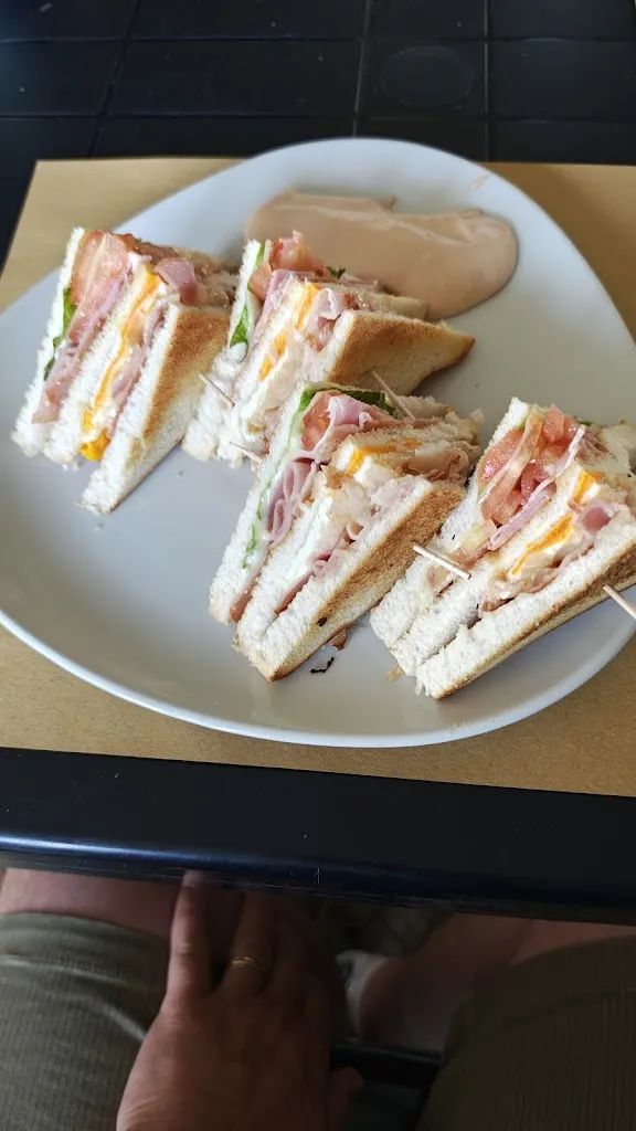 Tobe Cafe_Candelù_slider_image_3