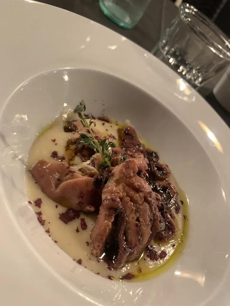 Sidonia Bogdan_La Pisoera_Candelù_review