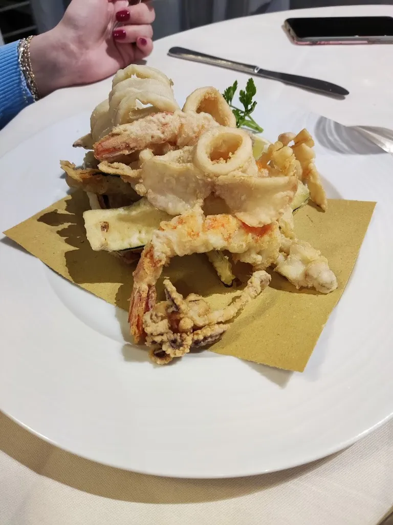 Rosario Ciro Marinelli_Villa Maria Luigia_Candelù_review