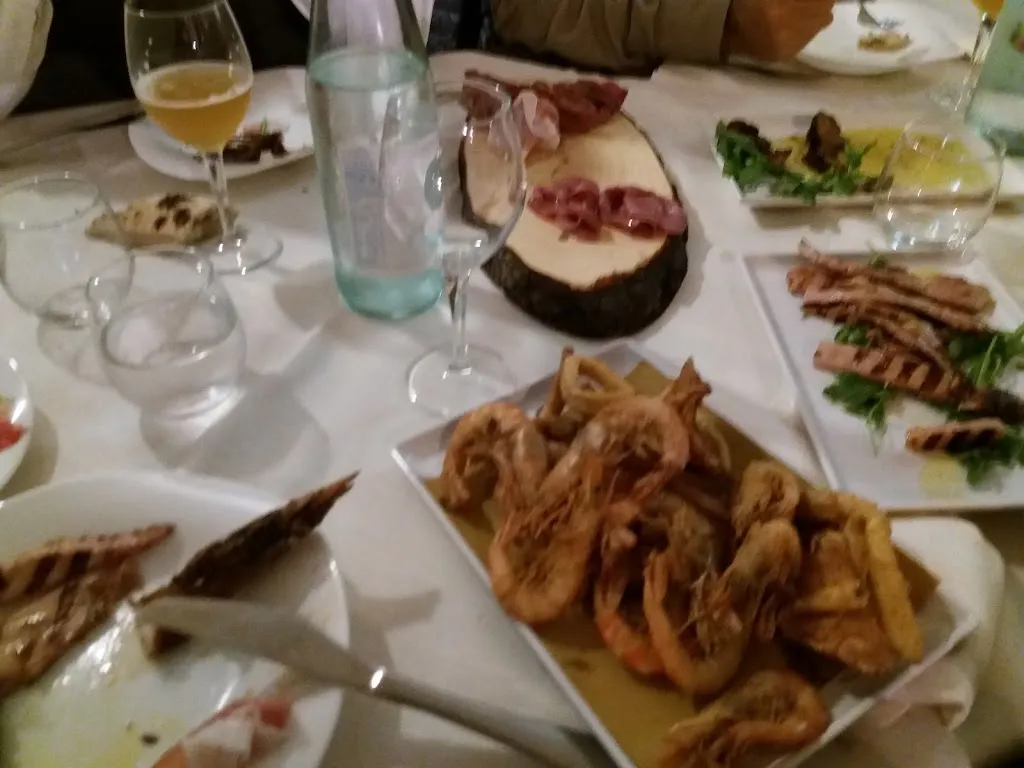 Crazy Consu_Casaalvin_Palombaio_review