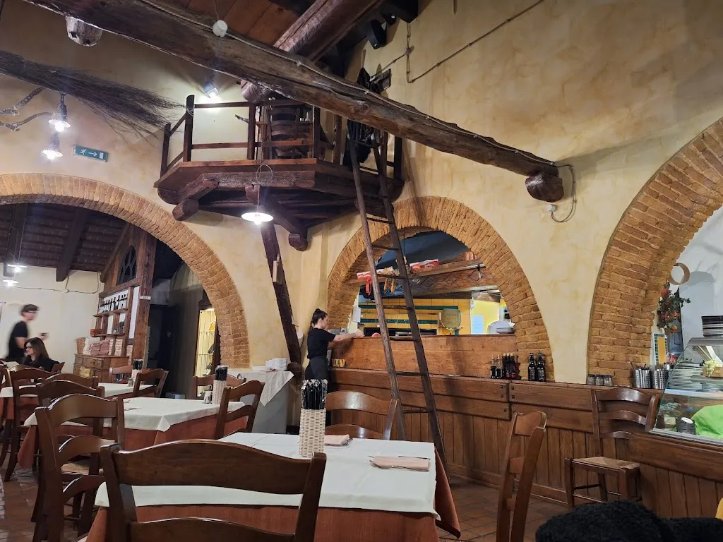 Ser Hugo restaurant in Casalserugo