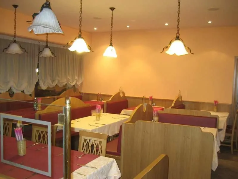 Trattoria Pizzeria alle Statue_Casalserugo_slider_image_1