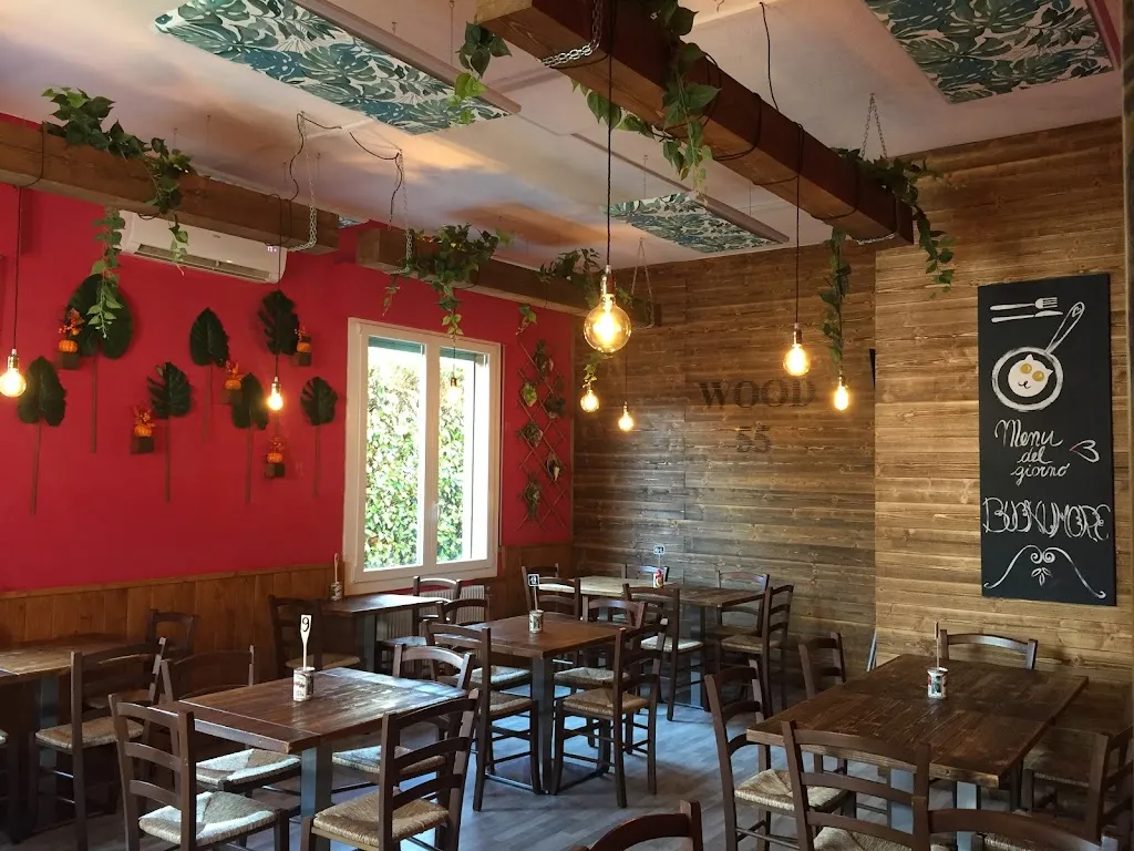 WOOD 55 restaurant in Casale sul Sile