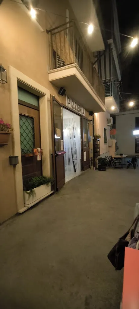 VALENTIN DANIEL DUMITRU_Pirolla Pizza_Cerchio_review