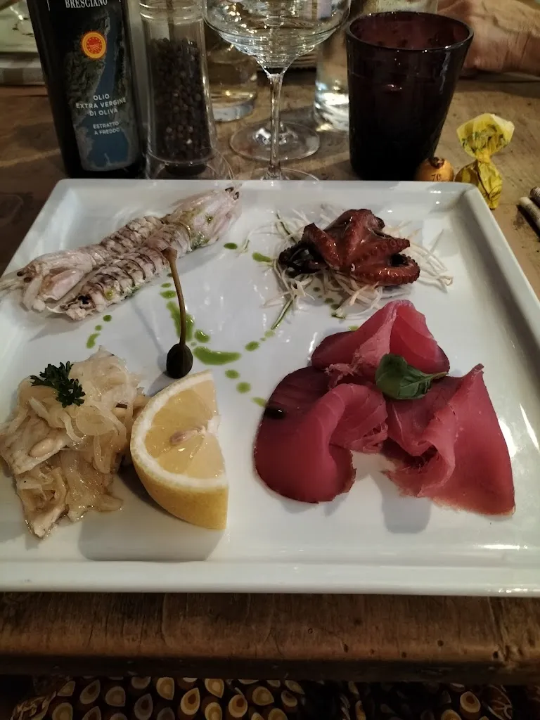 Menu_Hostaria Antica Contrada delle Due Torri Treviso_Casier_image_9