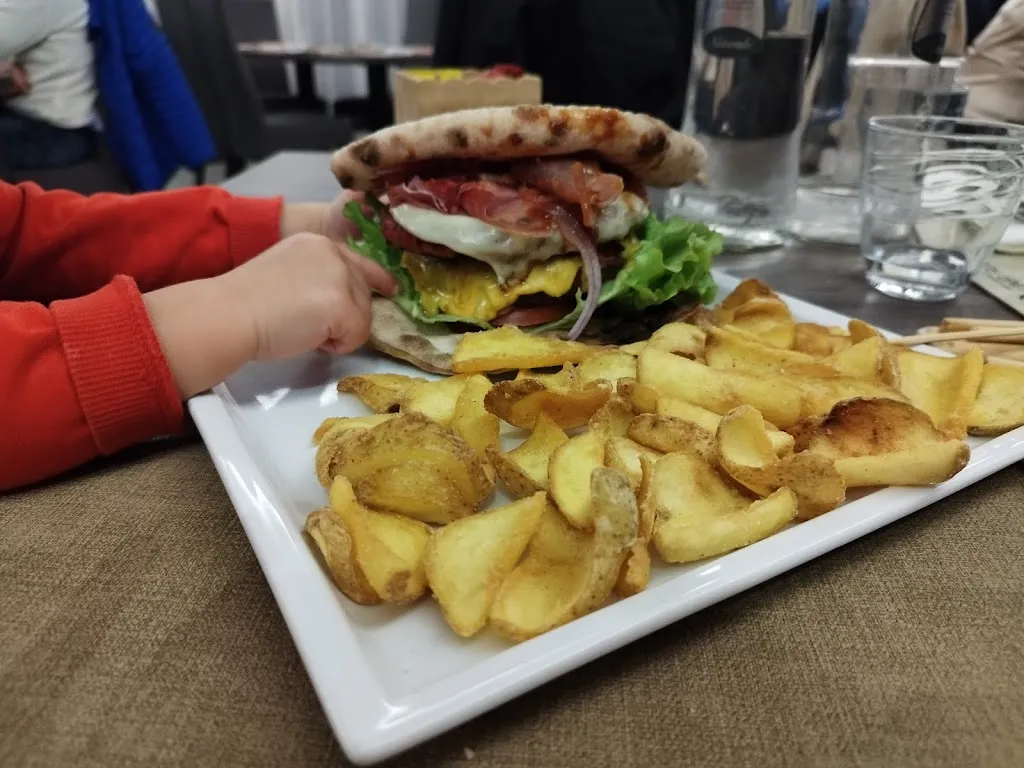 Patrizia Caterino_Ristorante Pizzeria Luna Rossa_Castagnaro_recensione