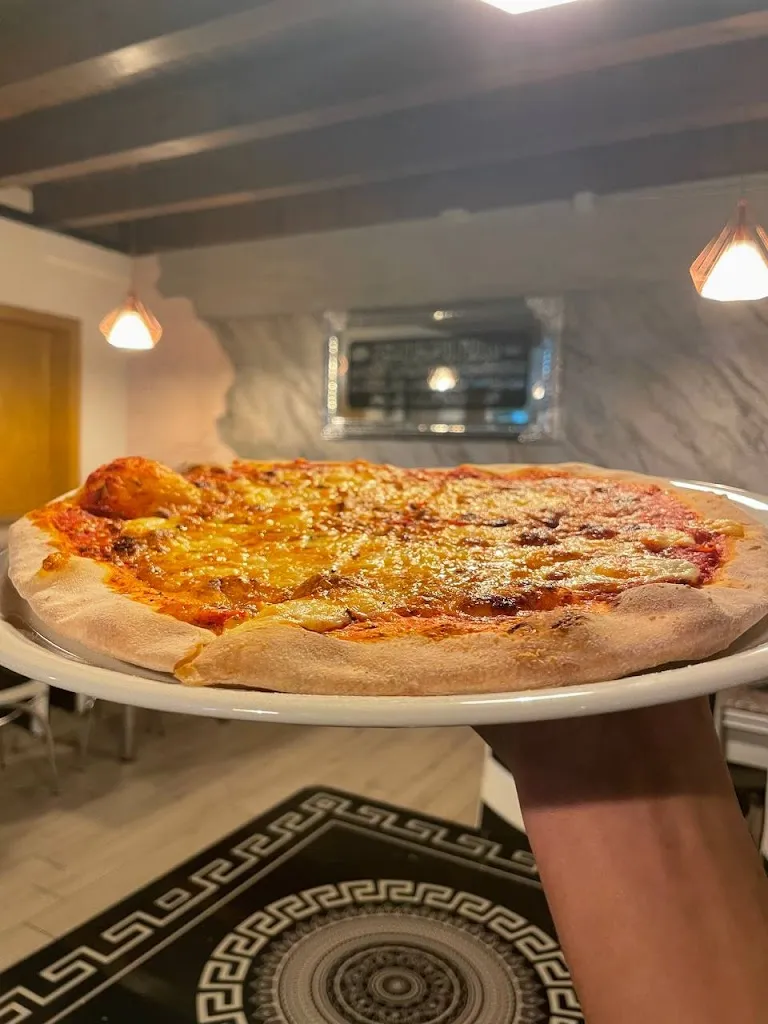 I Food Restaurant_Cassola_slider_image_3