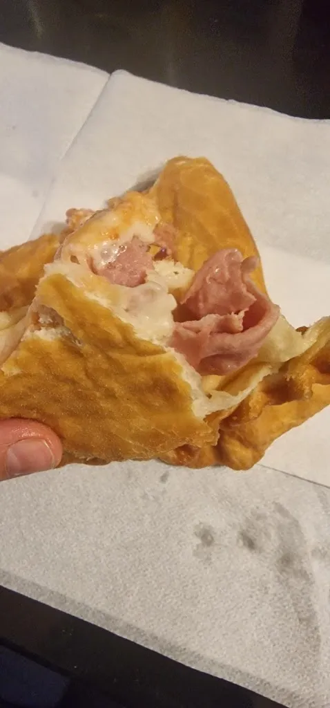 Luana Leddera_Lo spuntino_Palagiano_review