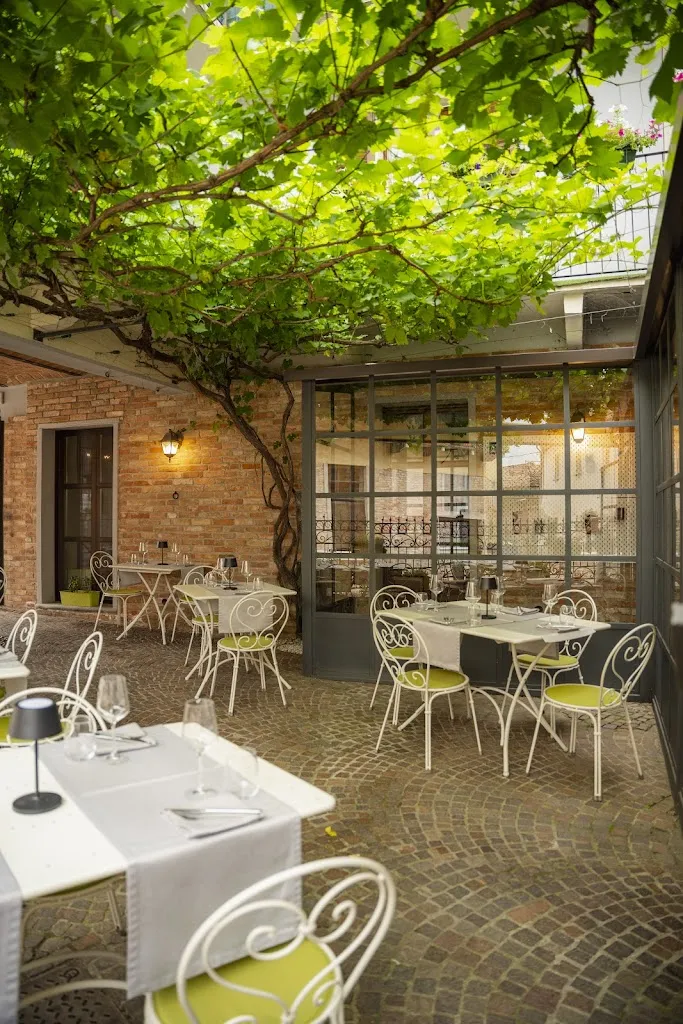 Wine Story restaurant in Castagnole