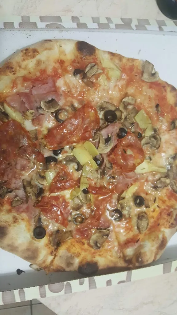 Cosma Bello_Burrata pizzeria - kebab_Castagnole_review