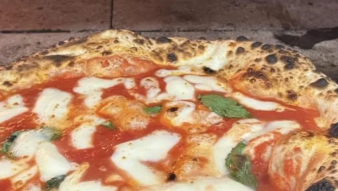 Pizzeria Sient’a mme Caselle Torinese_Caselle_slider_image_2