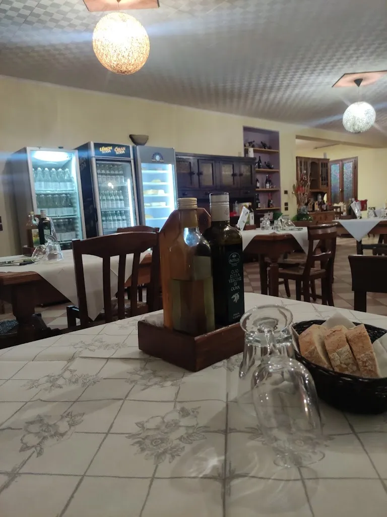 Bar Trattoria Pizzeria Le Caselle_Caselle_slider_image_1