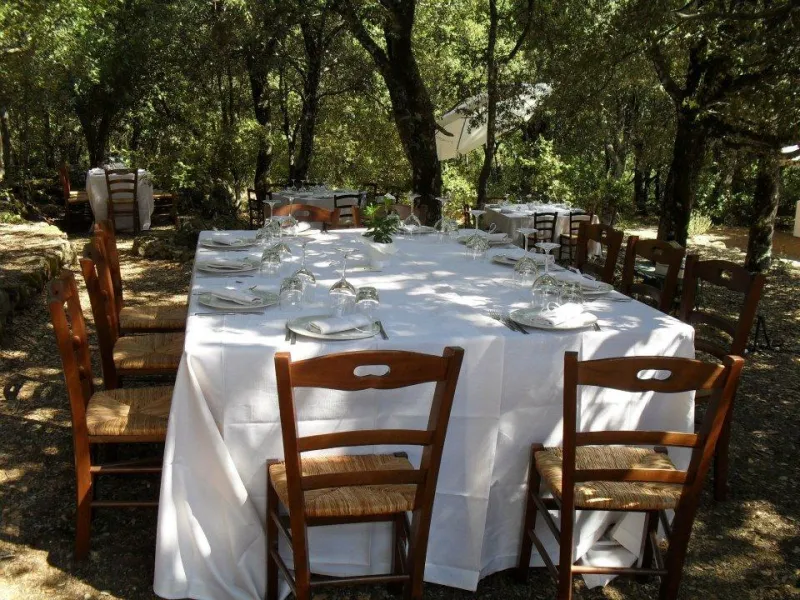 Trattoria alle Grotte restaurant in Castelgomberto