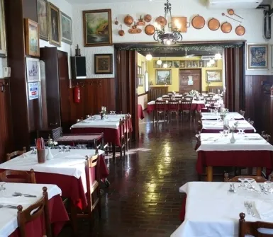 Ristorante Al Cacciatore Di Bortoli Paolo Antonio restaurant in Castelgomberto