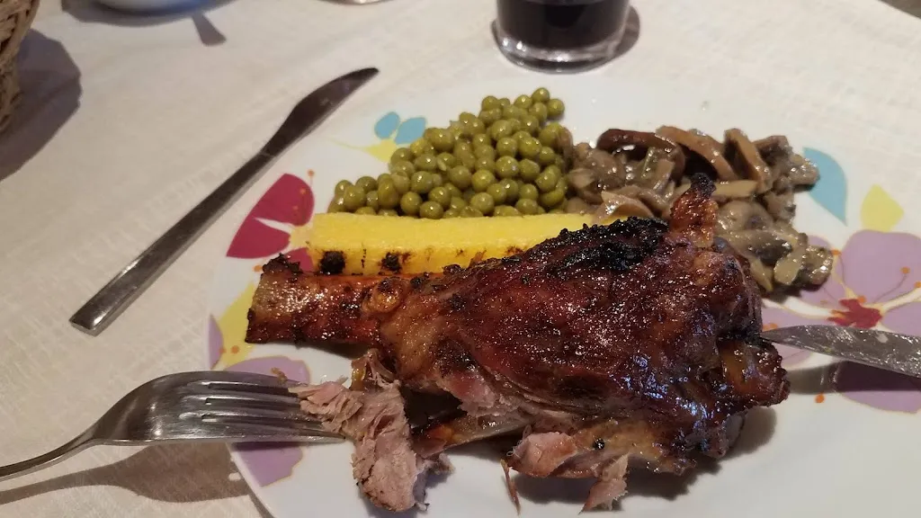 Bar Trattoria Chalet Lazzari Di Lazzari Maria Luisa_Castelgomberto_slider_image_2