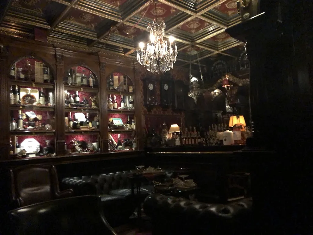 Barriett Smith_Wild Turkey Pub_Castelgomberto_review