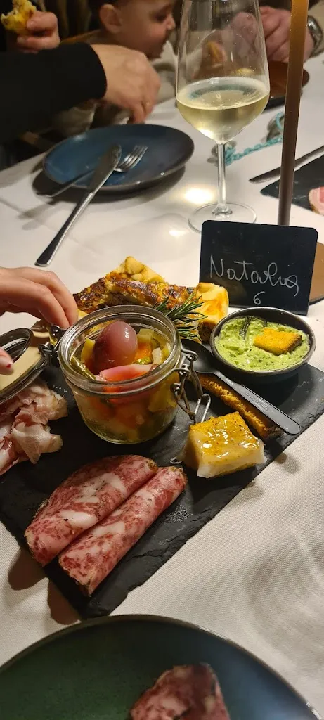 NATALIIA BAKALDINA_Agriturismo Valdibarco_Castelgomberto_review