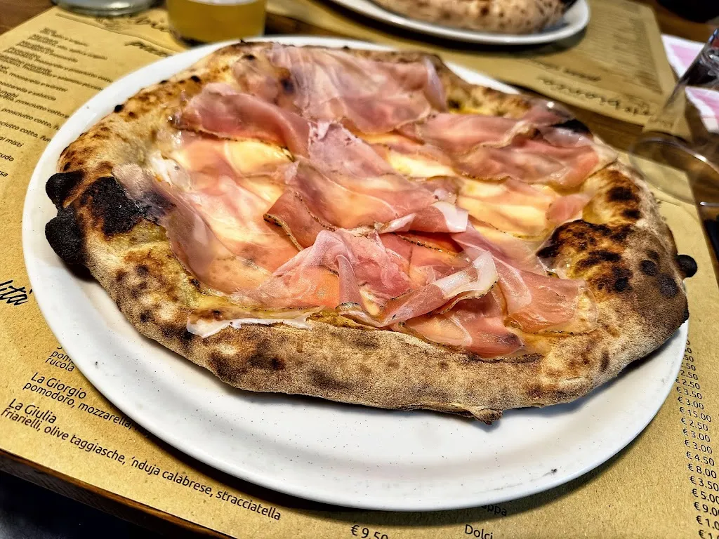 Vittorio Esposito_Pizzeria L'Arte Bianca_Castelmassa_review