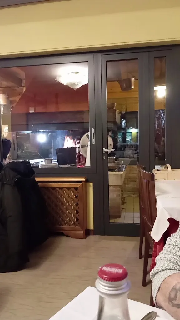 Claudia -_Trattoria da Toni_Castelminio_recensione