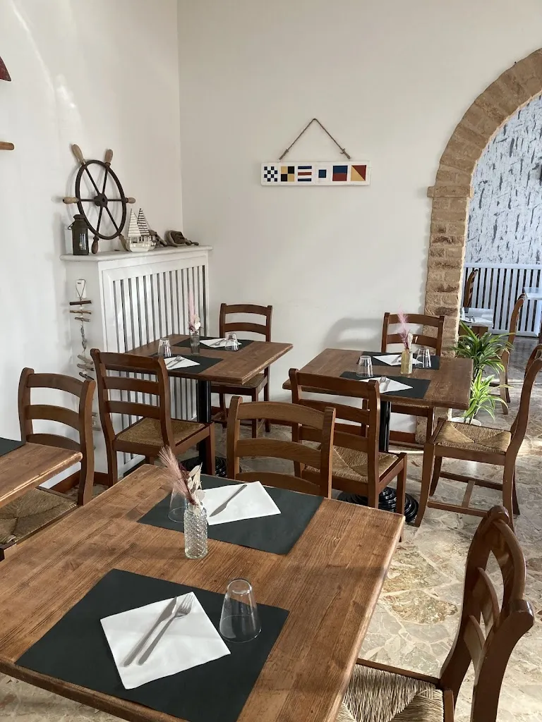 Bistrot Buon Vento restaurant in Castelminio