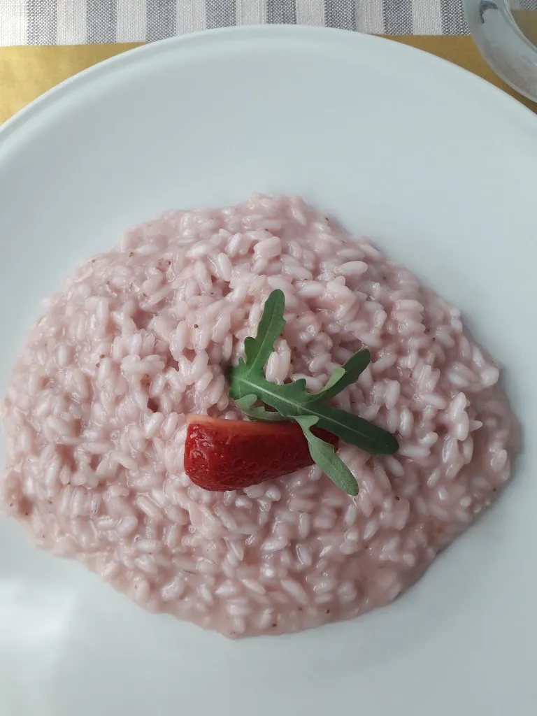 Karine Naudin_Al Solito Posto_Castelminio_review