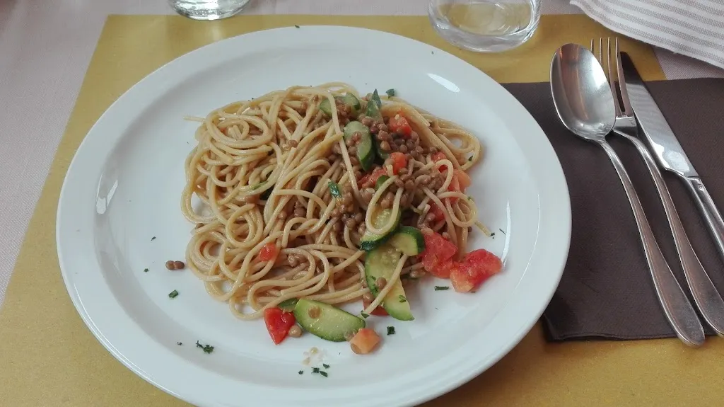 Daniele Reato_Al Solito Posto_Castelminio_review