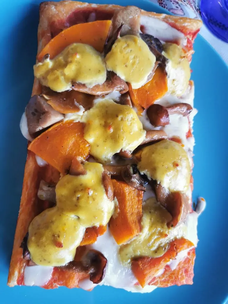 Mariangela Volpicelli_Bottega della Pizza_Castelnovo Bariano_review