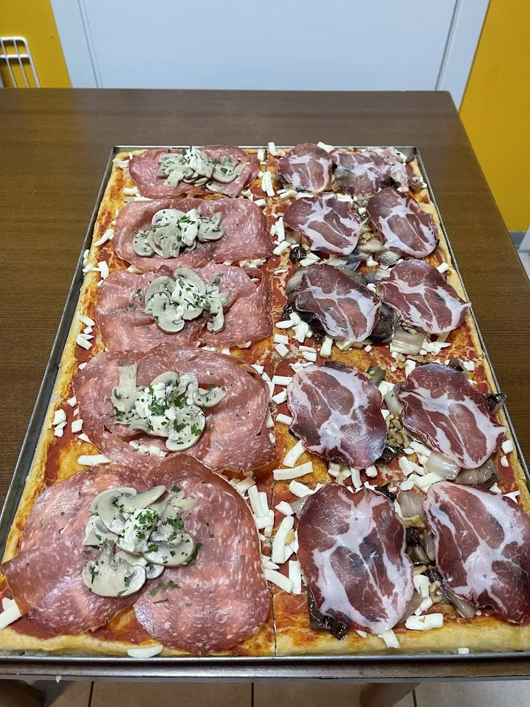 Bottega della Pizza_Castelnovo Bariano_slider_image_3