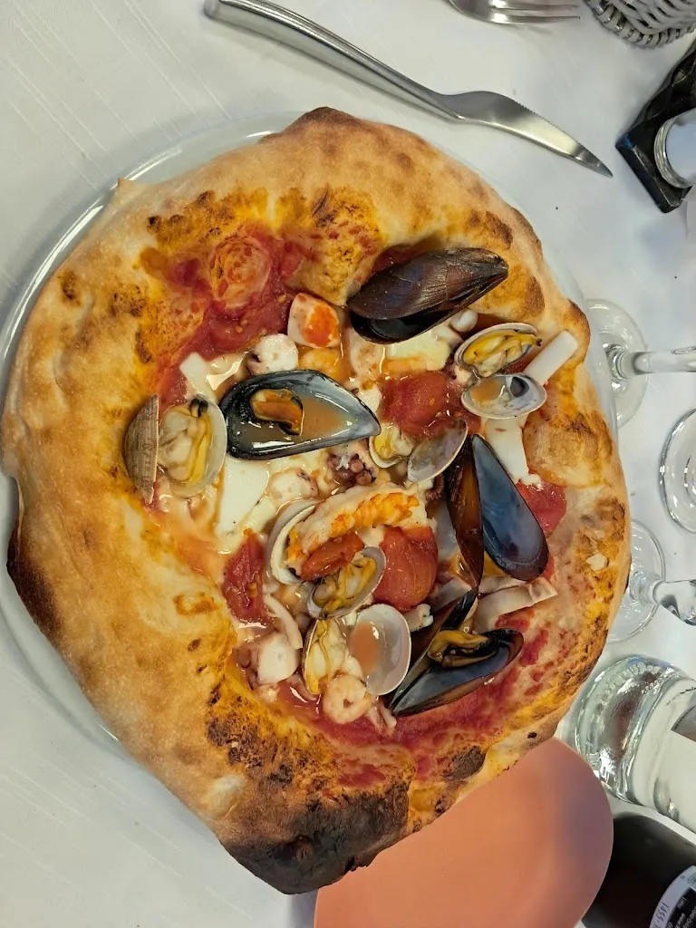 Felicia Curci_Ristoro Di Dante_Castelnovo_review