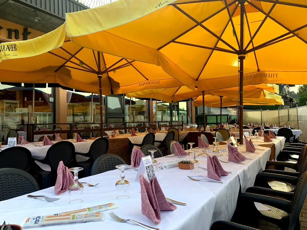 Ristoro Di Dante restaurant in Castelnovo