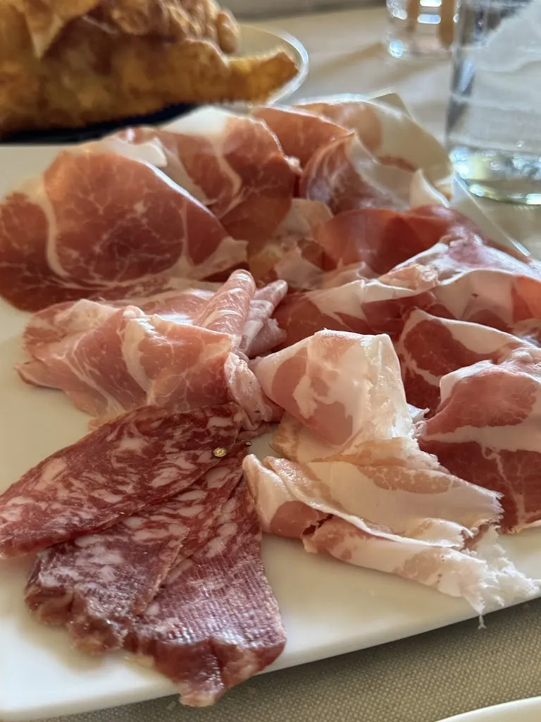 D. Lim_Trattoria Le Viole | Specialità Parmigiane_Castelnovo_review