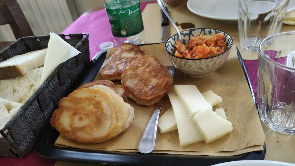 Giovanni Pagliari_Bar osteria la carta_Castelnovo_review